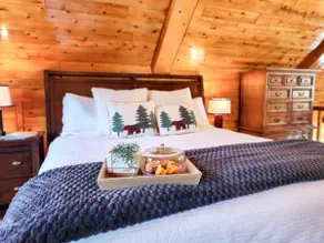 15min to Pictured Rocks|Secluded Cabin w/Sauna - Image 3