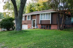 Spacious 5BR | Pets Stay Free | Sleeps 12 - Image 2