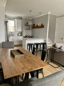 Live w/Legends-3 m to Downtown/5 beds 2 1/2 bath - Image 5