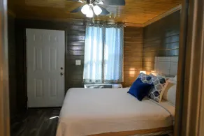 Peaceful cabin in orchard! Great Internet! - Image 3