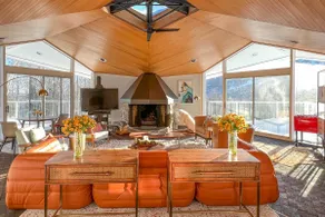 Pristine West Dover Home w/ Deck & Mountain Views! - Image 2