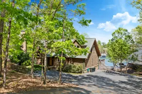 Massive Lake Keowee Knox Campground Cabin - Image 2