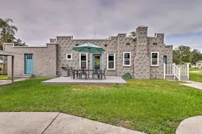 Walk to Dtwn: Winter Garden Home w/ Patio - Image 3