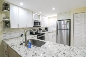 Ocean Village Club Condo H14 - Image 4
