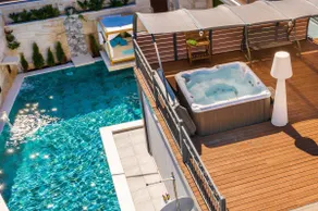 Villa Arbanessa with Heated Pool - Image 4