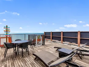 Gulf Front Penthouse-Closest unit to the beach - Image 2