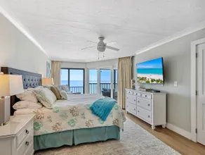 Gulf Front Penthouse-Closest unit to the beach - Image 5