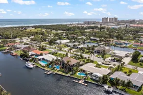 Waterfront Oasis1 blk to beach-Kayaks-Game room-Fire Pit - Image 4