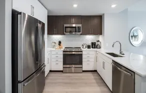 Best of Downtown Bethesda | Gym & Wi-Fi - Image 2