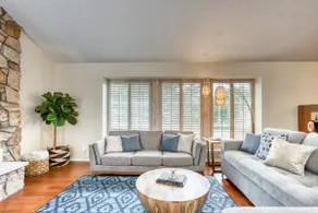 Newly updated, dog-friendly house near the beach w - Image 5