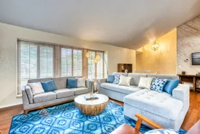 Newly updated, dog-friendly house near the beach w - Image 4
