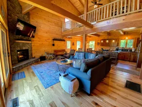 UV Log home with direct Cannon Mountain views Minutes to attractions Fireplace Pool Table AC - Image 4