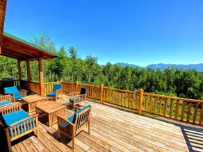UV Log home with direct Cannon Mountain views Minutes to attractions Fireplace Pool Table AC - Image 2