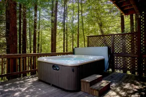 Private & Peaceful Forest Hideaway, Hot Tub - Image 3