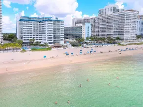 Beachfront: Luxurious 3-Bedroom POOL! - sleeps 12 - Image 5