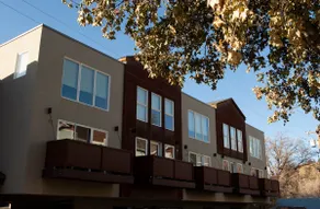 Updated Pet Friendly Condo - Walk to Main Street - Central AC - Image 2