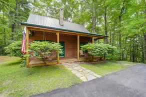 Private Cabin on 2 Acres: Hot Tub, 10 Mi to Boone! - Image 3