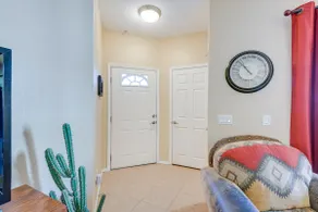 2 BR Condo with Heated Pool/Hot Tub/Gym - Image 4
