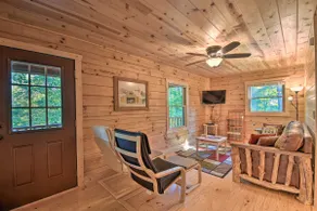 Secluded Cabin w/ Deck 13 Miles to Downtown Murphy - Image 5