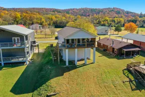 The Upper Deck ~ Su RiverView Drive - Image 5
