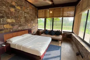 RajNikas Farm: Pet friendly, Glass House, w/pool - Image 2