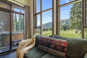 Rare Ski In Ski Out Top Floor Corner Unit! - Image 3