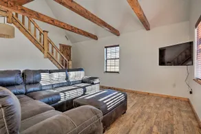 Luxury Cabin w/ Pond, Working Ranch Near Nevada - Image 5