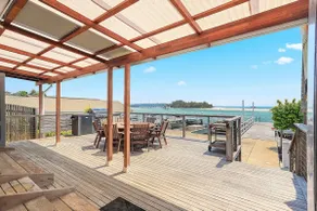 WATERFRONT-The Boatshed-Huskisson - Image 2