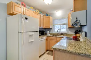 Steps to St. Pete Beach: Condo w/ Pool! - Image 2