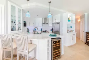 Beachfront Apt with Pool - Sapphire 401 - Image 4