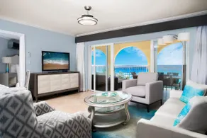 Beachfront Apt with Pool - Sapphire 401 - Image 2
