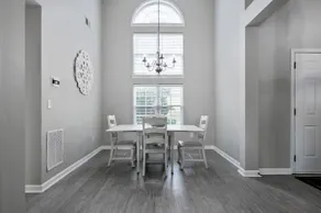 Pet-Friendly 3BR House with Garage Near LakePoint! - Image 3