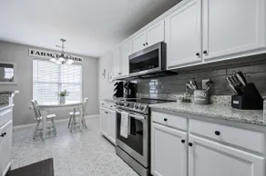 Pet-Friendly 3BR House with Garage Near LakePoint! - Image 5