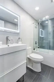 Perfect Lincoln Park Retreat - Walk to Depaul! - Image 3