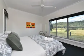 Modern Country Escape. Luxury Self Contained Villa - Image 2