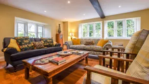 A sudeley castle cottage that sleeps 4 guests  in 2 bedrooms - Image 2
