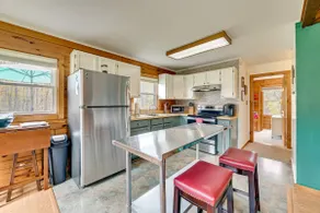High Peak Heaven: Cozy Log Cabin on 1 Acre! - Image 3