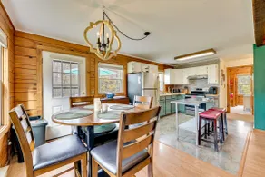 High Peak Heaven: Cozy Log Cabin on 1 Acre! - Image 5
