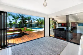 Malibu Palms - Echuca Holiday Homes - Image 3