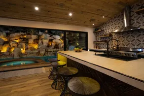 Luxury HGTV Designer Retreat | Pool, Spa & Stunnin - Image 4