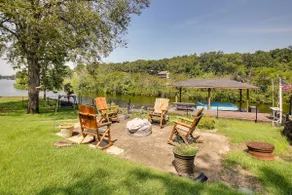 Lakefront Haven Near Oaklawn & Casino Resort! - Image 3