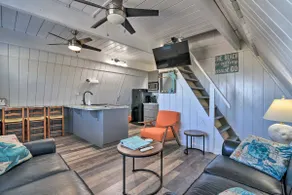 NY! A-Frame Bungalow w / Deck - 2 block to Beach! - Image 5