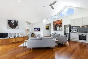 Connolly House - Port Fairy, VIC - Image 2