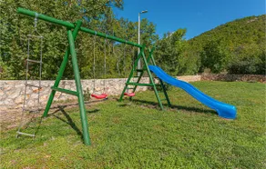 This beautiful vacation house is located in the small town of Knin at the foot of Dinara mountain. - Image 3