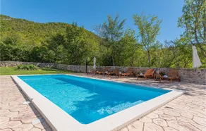 This beautiful vacation house is located in the small town of Knin at the foot of Dinara mountain. - Image 5