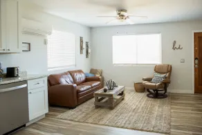 Poolside Relaxation: Couple's Retreat in Peoria! - Image 4