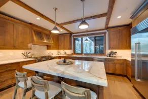 Custom Ski-In/Out Chalet with Hot Tub & Wet Bars! - Image 4