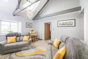 Host & Stay - Lavender Cottage - Image 2