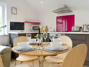 Purbeck Apartment - Image 3