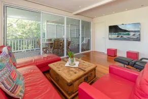Iluka at Blueys Beach - Image 4